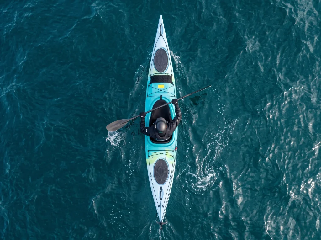 kayak laut vs kayak sungai mantasport