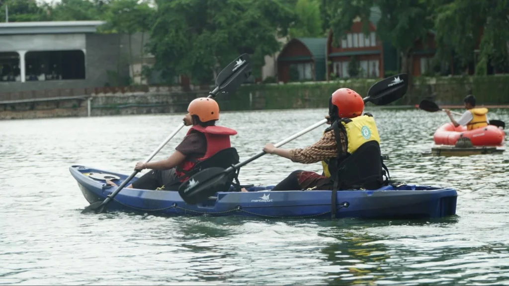 standar keamanan kayak untuk wisata